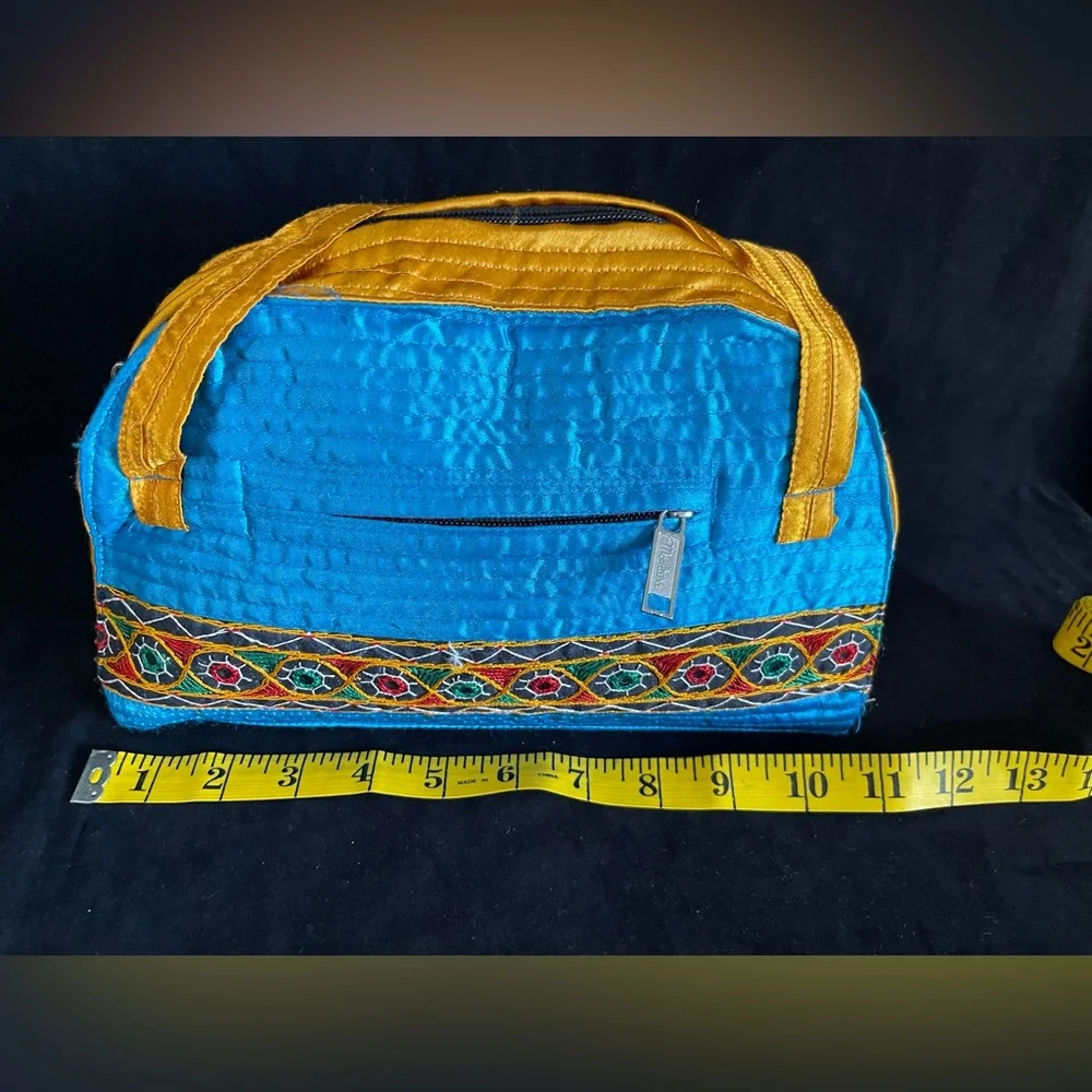 Vintage silk shoulder purse with pockets colorful fun Boho